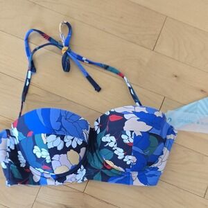 NWT Coastal Blue molded Cups C/D Cup Floral Bikini Top M Medium